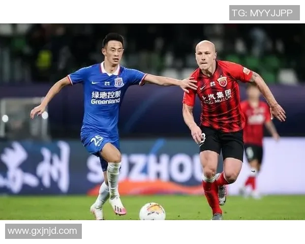 足球短路球星崛起之路：从低谷到巅峰的奋斗与荣耀